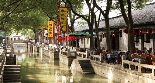 为了看这部烂片我“包”下了整个影院,《花千骨》电影版给白子画练雌化了?